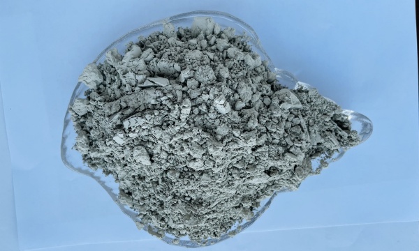 綠碳化硅微粉如何優(yōu)化電子封裝技術(shù)？