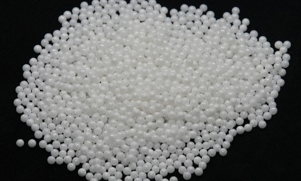 從科學(xué)角度，探討氧化鋯的制備方法和物理性質(zhì)